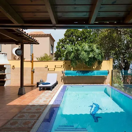 Maravillosa Con Piscina Al Lado De La Playa *